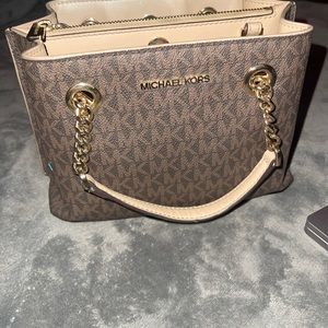 michael kors purse